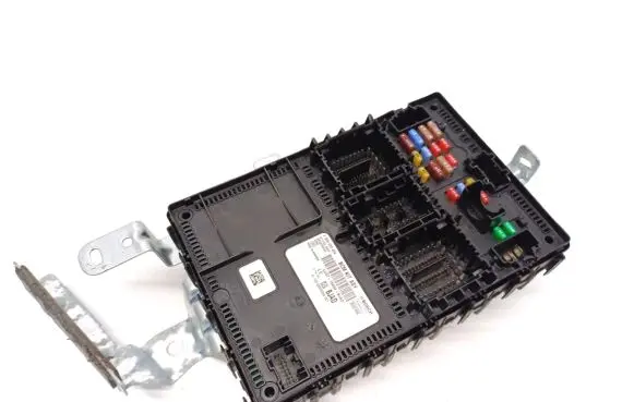 Ford Puma Fuse module LU5T-15604-BJAD