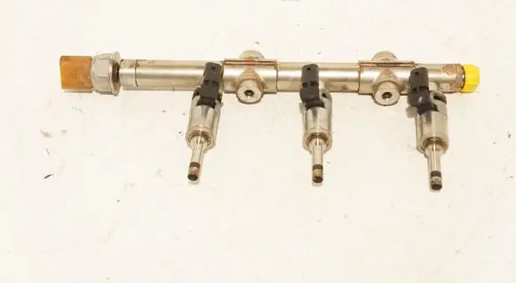 Volkswagen Polo VI Fuel main line pipe