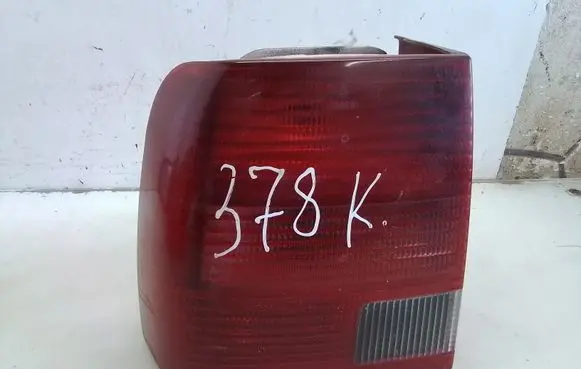 Volkswagen PASSAT B5 Rear/tail lights