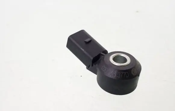 Volkswagen Transporter - Caravelle T6 Detonation knock sensor 030905377D 16354