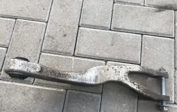 Mercedes-Benz E W213 Rear upper control arm/wishbone A2053520501
