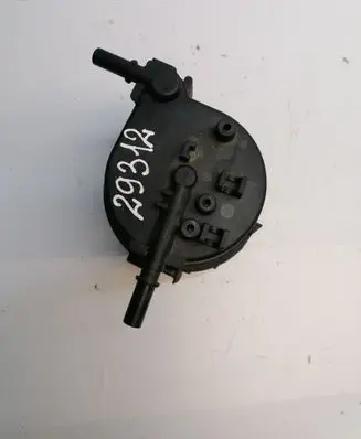 Peugeot 206 Fuel filter KL779 70365548