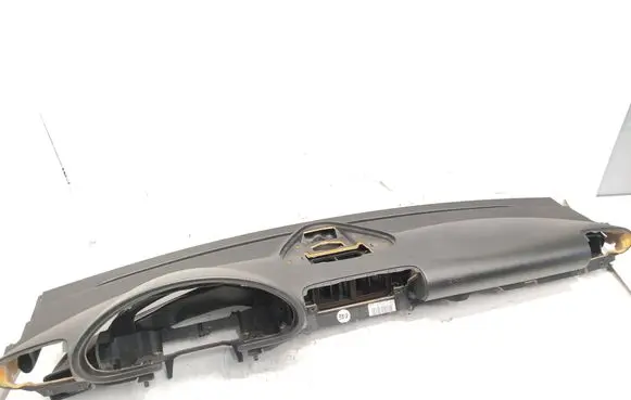 Mercedes-Benz C W203 Dashboard A2036800187 2036800187 0515801745