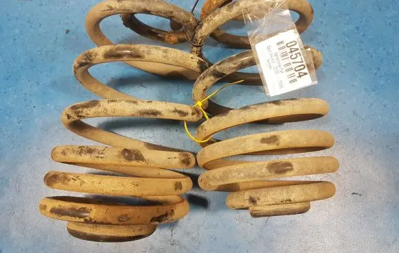 Opel Vivaro Rear coil spring