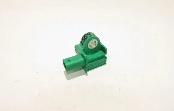 Volkswagen Golf VI Airbag deployment crash/impact sensor 5K0959351