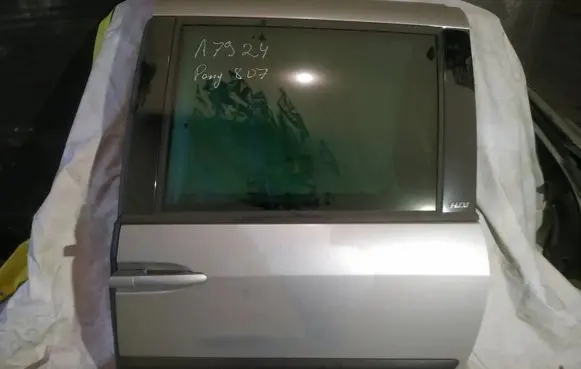 Peugeot 807 Rear door PILKOS