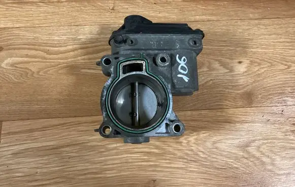 Ford Focus Throttle valve VP4F9U9E928AB