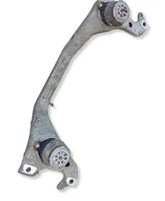 Volkswagen Touareg II Engine mounting bracket 7L0199207A 7L0199207