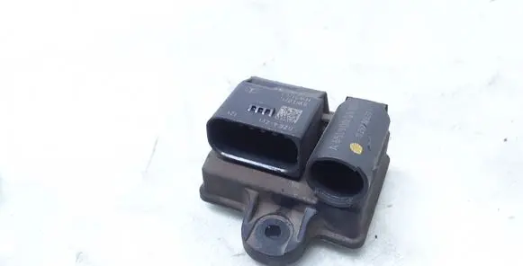 Glow plug pre-heat relay