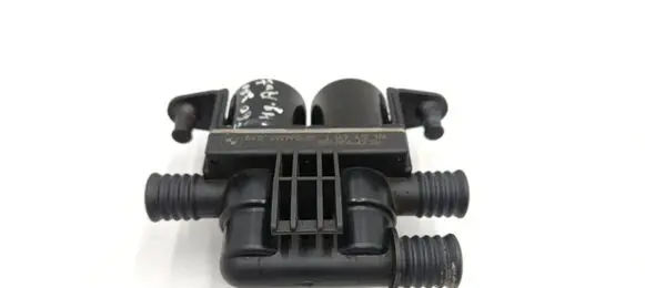 BMW 5 E60 E61 Coolant heater control valve 64126927915 6927915 1147412176