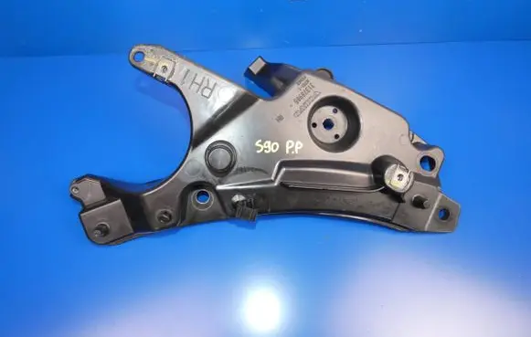 Volvo S90, V90 Fender mounting bracket 31378985 AD701
