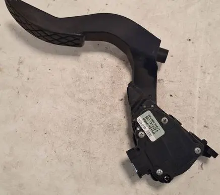 Audi A4 S4 B7 8E 8H Accelerator throttle pedal 8E1721523F