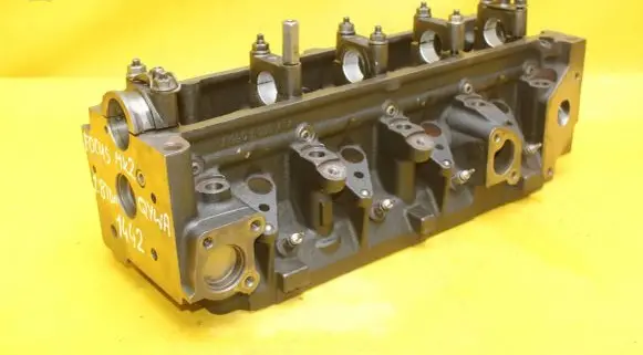 Ford Focus Engine head 6G9Q-6090-A1A