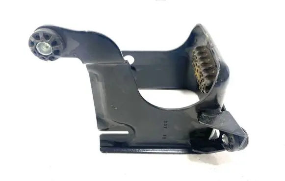 Chevrolet Volt I ABS pump bracket 23712