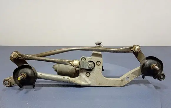 Toyota Auris E180 Front wiper linkage and motor 8511002340