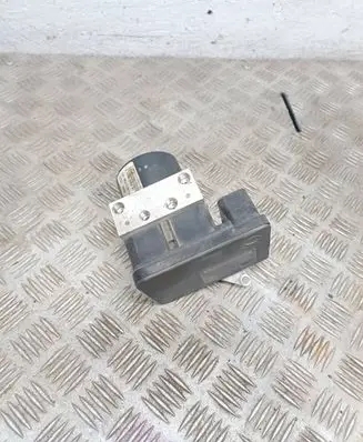BMW 1 E81 E87 ABS Pump 6777158 6777159