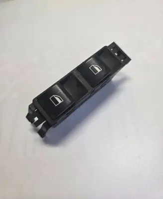 BMW X3 E83 Electric window control switch 61318381514