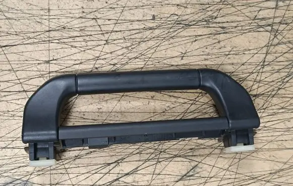 BMW X5 E53 Rear interior roof grab handle 8257226