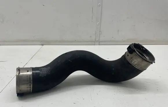 Mercedes-Benz CLA C117 X117 W117 Engine coolant pipe/hose A2465280282