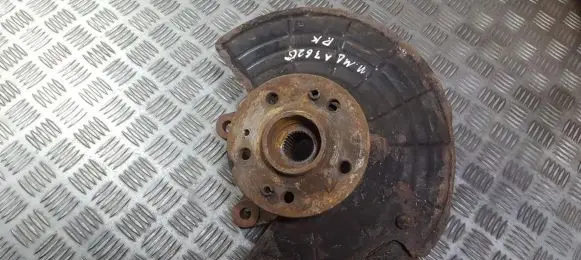 Mercedes-Benz ML W163 Front wheel hub