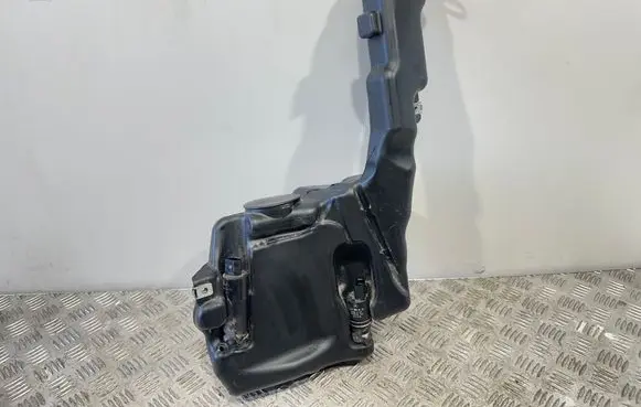 Mercedes-Benz E W212 Windshield washer fluid reservoir/tank A2048601960 2108691221 2218690121