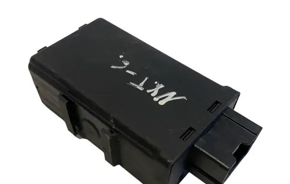 Nissan X-Trail T30 Door central lock control unit/module 285963Y50 5WK46472A