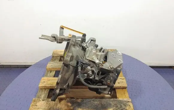 Opel Corsa D Manual 6 speed gearbox S9W374