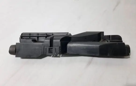 BMW X3 E83 Radiator mount bracket 7530252 75302529