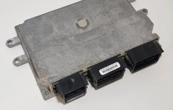 Lincoln MKZ II Engine control unit/module 28410628