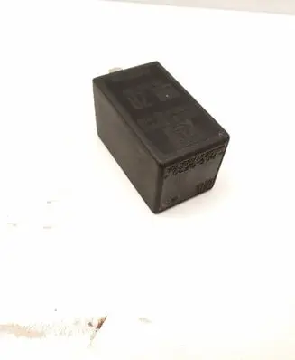 BMW 7 E32 Other relay 7038900210 90459301 79SZ210