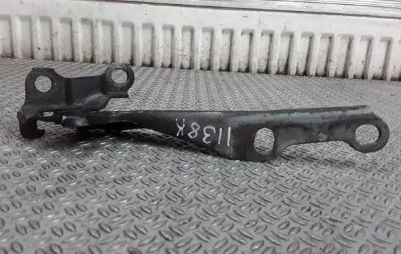 Toyota Yaris Engine bonnet/hood hinges