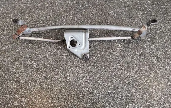 Opel Astra F Front wiper linkage 22084735
