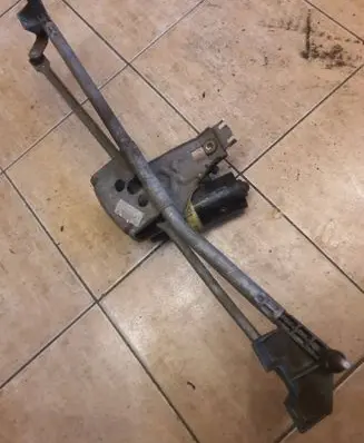 Audi A6 S6 C4 4A Front wiper linkage and motor 4a1955023c