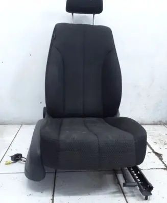 Volkswagen PASSAT B6 Front passenger seat 3C0366HR
