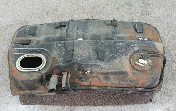KIA Sportage Fuel tank 31130-2E000