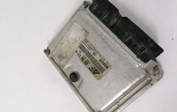 Audi A4 S4 B6 8E 8H Engine control unit/module 038906019NA 0281011822
