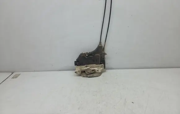 Citroen C-Crosser Front door lock 