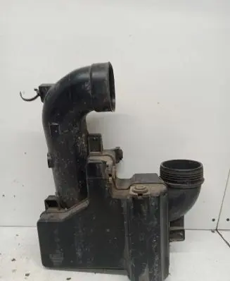 Intake resonator