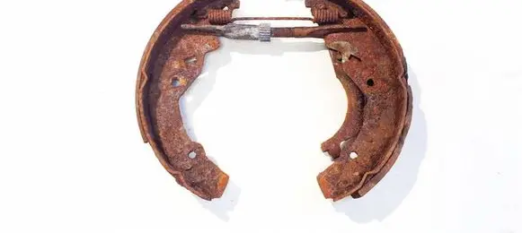 Chrysler PT Cruiser Handbrake/parking brake pads 
