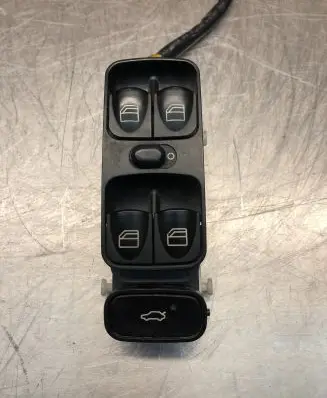 Mercedes-Benz C W203 Electric window control switch 2038210679 A2038210679