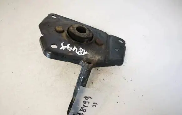Citroen C4 I Engine mount bracket 96230491