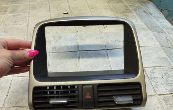 Honda CR-V Dash center air vent grill 77250S9AA0130