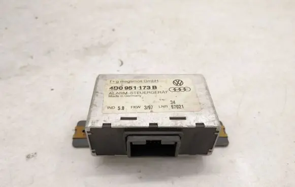 Audi A4 S4 B6 8E 8H Alarm control unit/module 4D0951173B