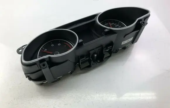 Audi A5 8T 8F Speedometer (instrument cluster) 8T0920932L G1540
