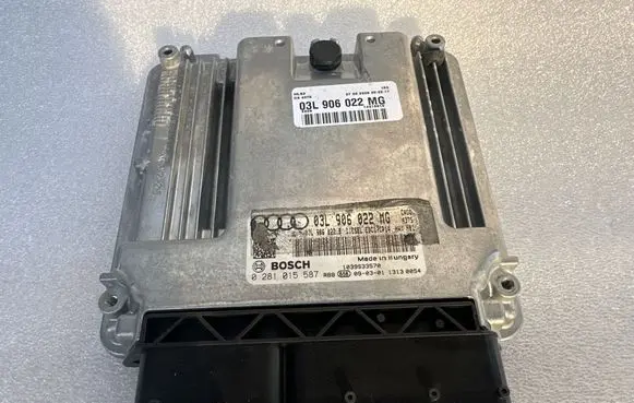 Audi A4 S4 B8 8K Engine control unit/module 03L906022MG 03L906022B 0281015587