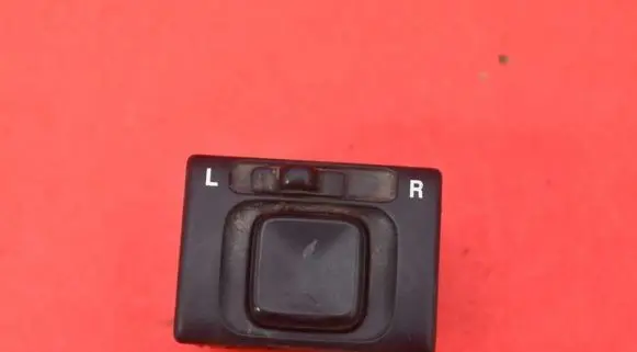 Suzuki Grand Vitara I Mirror heating switch 
