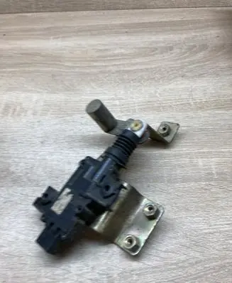 Chrysler PT Cruiser Central locking motor 05027198AD 04834099AB