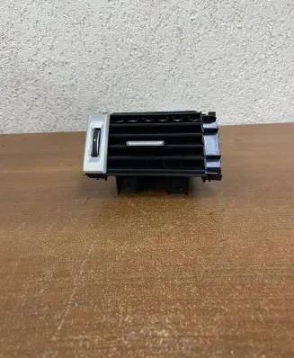 Land Rover Range Rover Evoque L538 Rear air vent grill 08089000 E2775