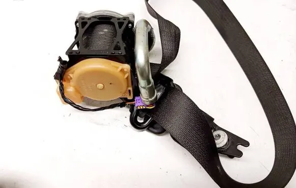 Opel Insignia B Rear seatbelt 39133022 565485871