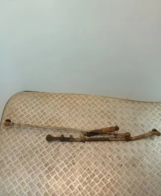 Steering tie rod